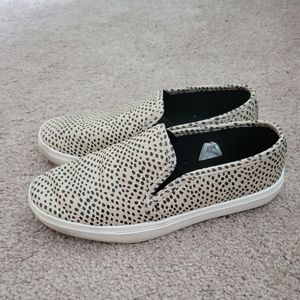 Patterned slip on sneakers